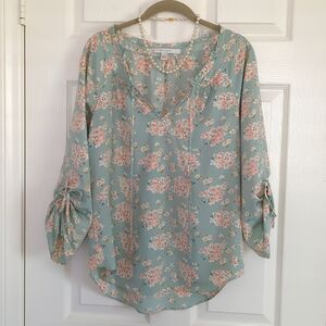 Pretty Floral Bell Rushed Sleeve Top